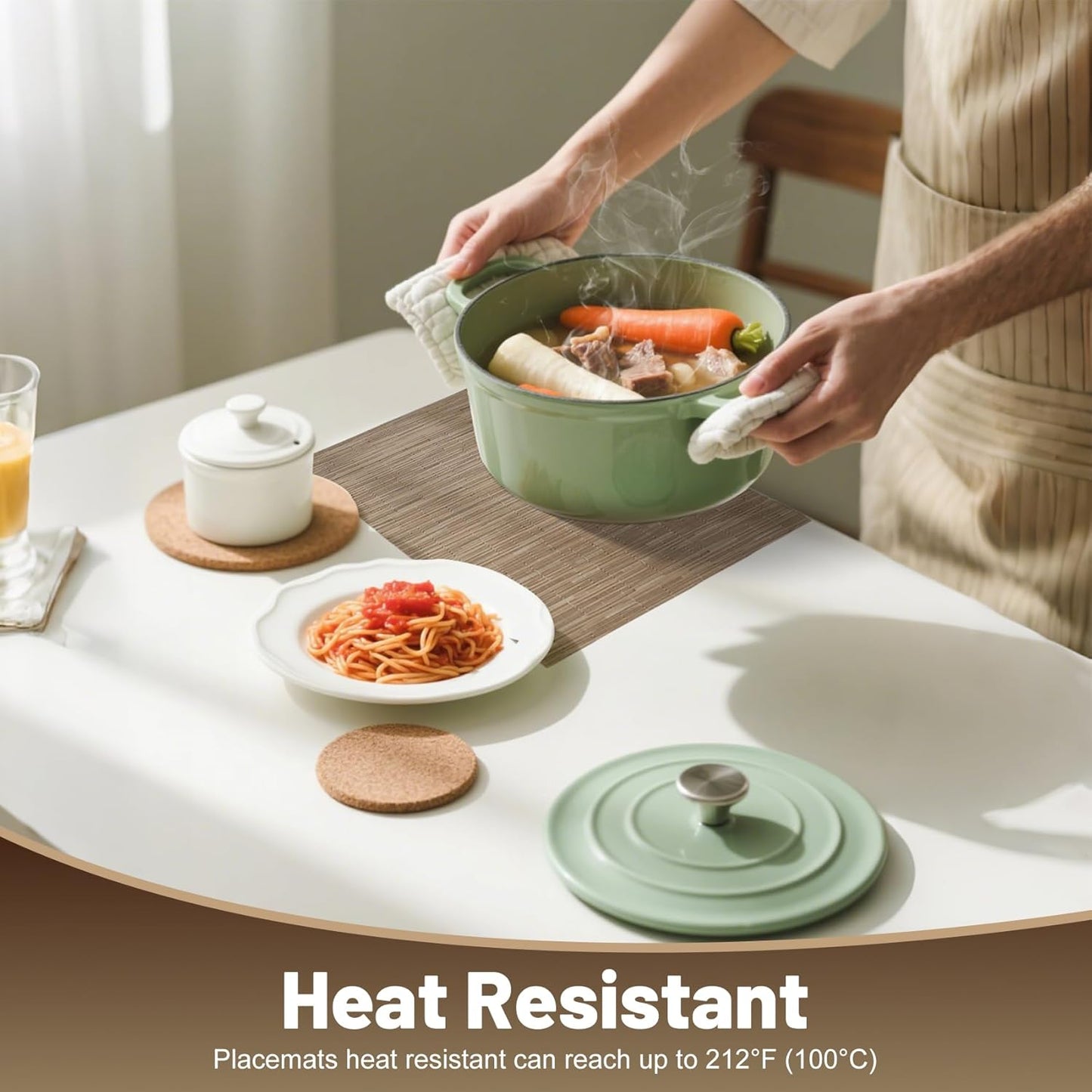 Placemats Set of 12，Non-Slip PVC Weave Table Mats Easy to Clean，Heat Resistant Place Mats for Kitchen Dining Table Decoration Indoor Outdoor，Light Brown
