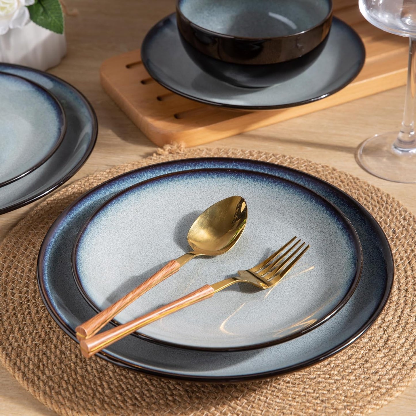 LERATIO Ceramic Dinnerware Sets for 8,Stoneware Plates and Bowls Sets,Handmade Reactive Glaze Dishes Set,Chip Resistant and Scratch Resistant | Oven&Dishwasher & Microwave Safe-Gray White (24PCS)